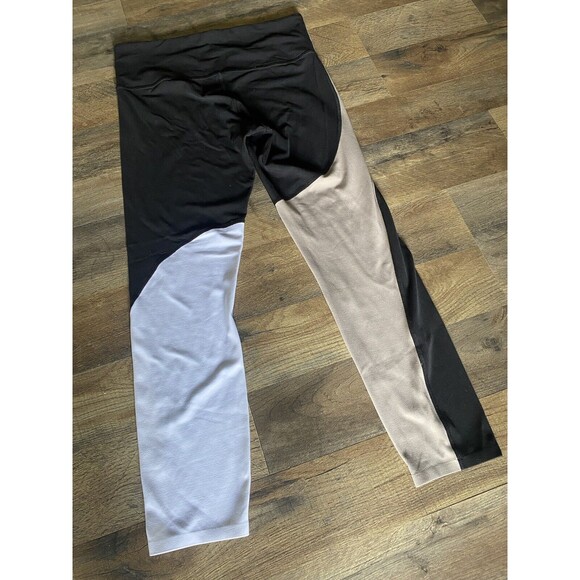 Athleta‎ Elation Asym 7/8 Tight Black Tan and White Leggings Size Medium - Picture 7 of 7